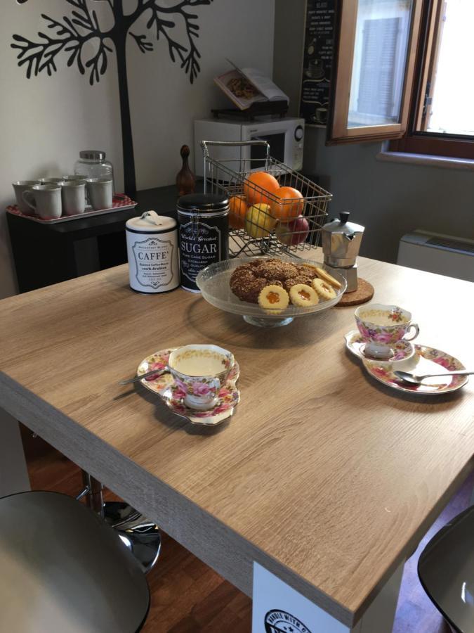 Casa Elisabetta Apartment Пескиера дел Гарда Екстериор снимка