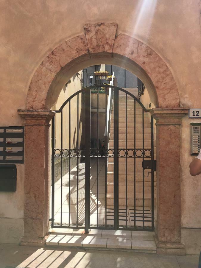 Casa Elisabetta Apartment Пескиера дел Гарда Екстериор снимка